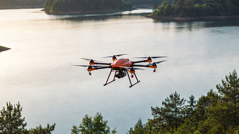 2026年学无人机专业就业前景如何？持证上岗能否破解行业人才供需困局？